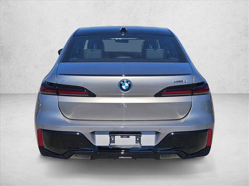 Used 2026 BMW i7 eDrive50 w/ M Sport Package RWD image 8