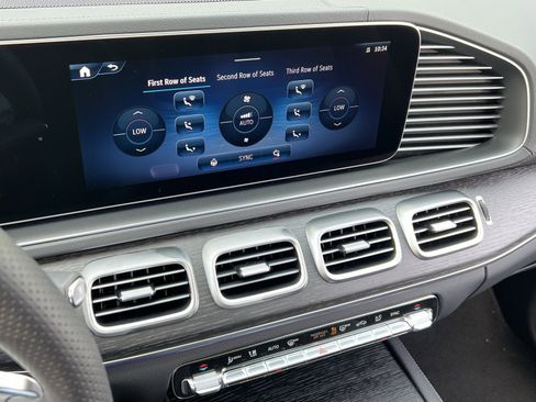 New 2026 Mercedes-Benz GLS 450 4MATIC image 19