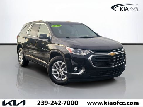 Used 2019 Chevrolet Traverse LT FWD image 1
