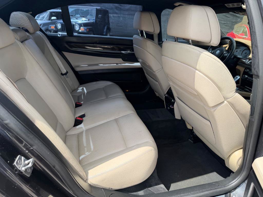 Used 2012 BMW 740Li RWD image 15