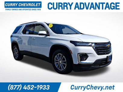Used 2023 Chevrolet Traverse LT