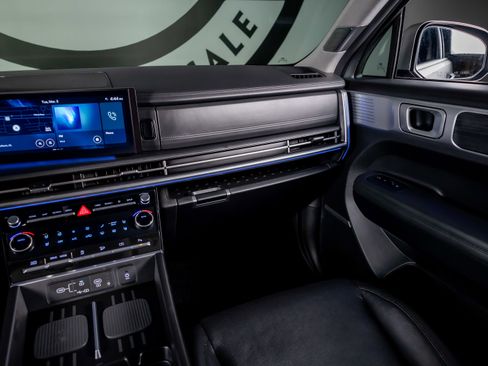 Used 2024 Hyundai Santa Fe Limited image 7