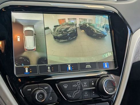 Used 2020 Chevrolet Bolt Premier w/ Infotainment Package image 20