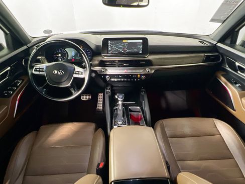 Used 2020 Kia Telluride SX w/ SX Prestige Package image 31