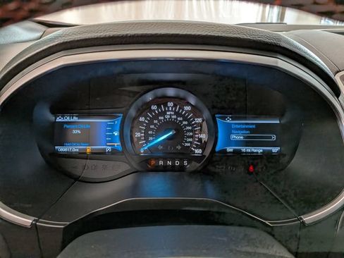 Used 2021 Ford Edge ST-Line w/ Cold Weather Package AWD/4WD image 34