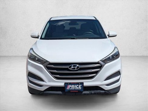 Used 2016 Hyundai Tucson SE FWD image 2