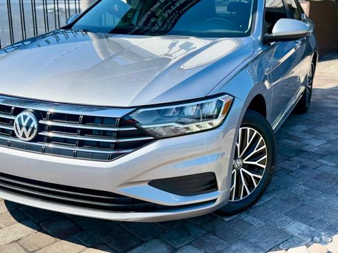 Used 2020 Volkswagen Jetta SE w/ SE Cold Weather Package FWD image 23