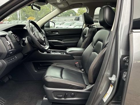 Certified 2024 Nissan Pathfinder SL w/ SL Premium Package AWD/4WD image 22