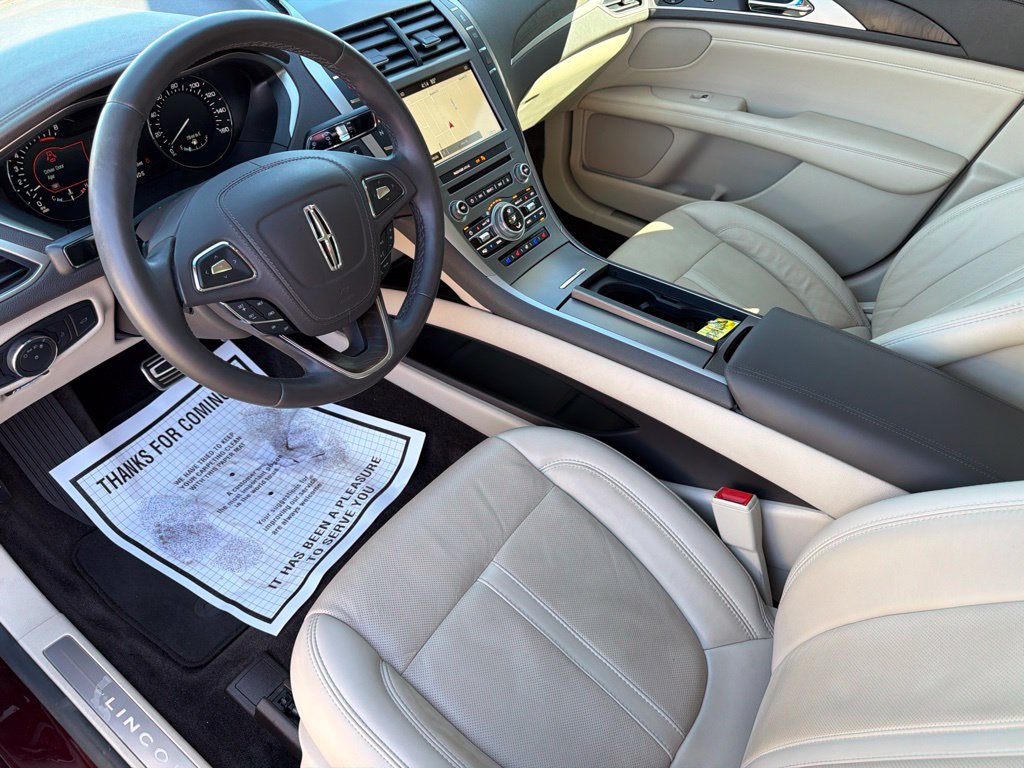 Used 2018 Lincoln MKZ Reserve w/ Magnetic Appearance Package FWD image 11
