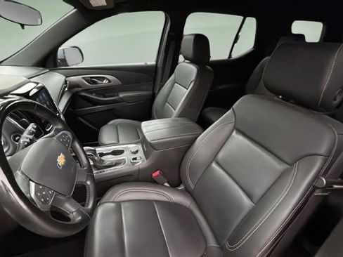 Used 2023 Chevrolet Traverse LT AWD/4WD image 14