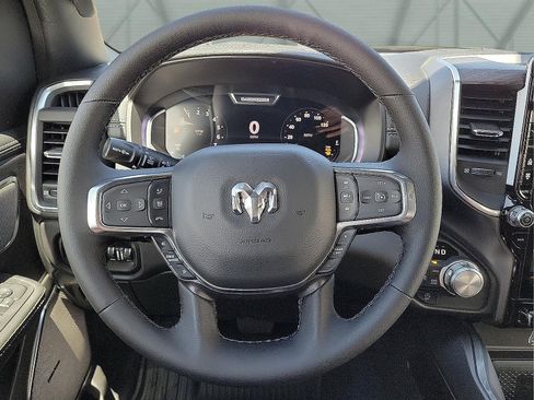 Used 2025 RAM 1500 Laramie AWD/4WD image 14