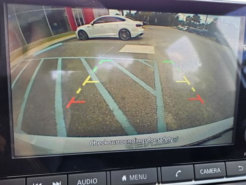 Used 2021 Nissan Sentra SV image 9