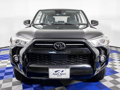 Used 2021 Toyota 4Runner SR5 image 2