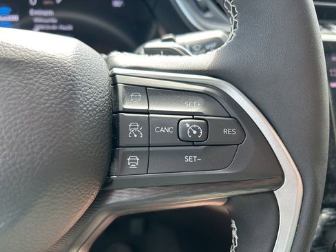 Used 2024 Jeep Grand Cherokee L Laredo w/ Luxury Tech Group I image 27