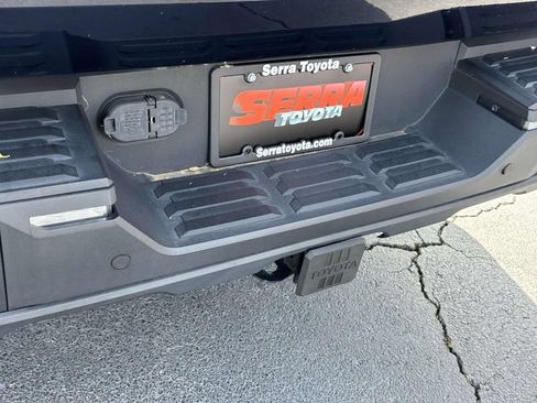 Used 2023 Toyota Tundra SR5 w/ SR5 Convenience Package AWD/4WD image 13