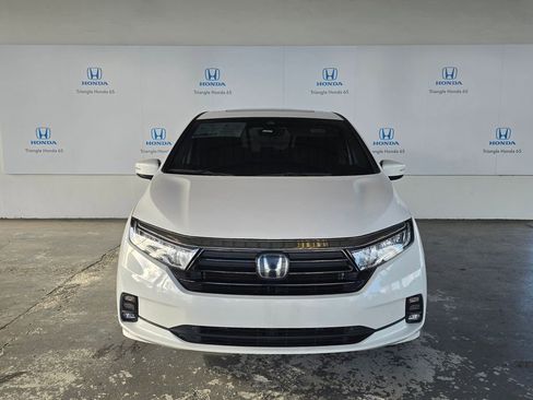 Used 2023 Honda Odyssey EX-L image 2
