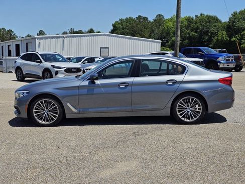 Used 2020 BMW 530i w/ Premium Package RWD image 12