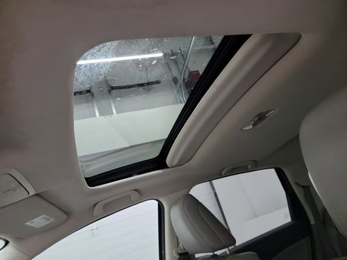 Used 2012 Honda CR-V EX-L image 24