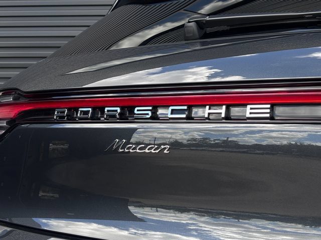 Certified 2026 Porsche Macan AWD/4WD image 29