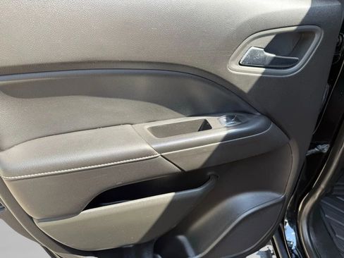 Used 2019 GMC Canyon Denali image 29