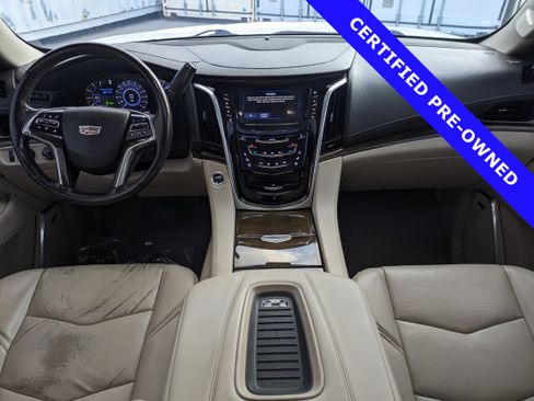 Used 2020 Cadillac Escalade Premium Luxury image 17