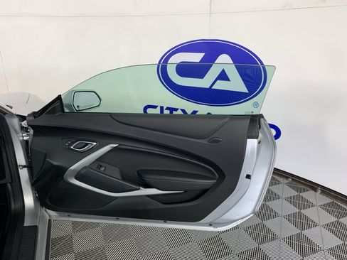 Used 2017 Chevrolet Camaro LT RWD image 30