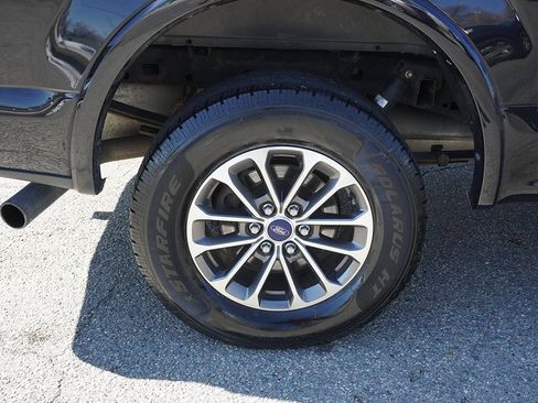 Used 2019 Ford F150 XLT w/ Equipment Group 302A Luxury image 19