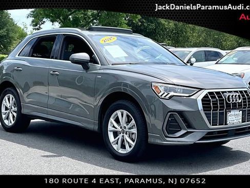 Used 2025 Audi Q3 2.0T Premium w/ Convenience Package AWD/4WD image 9