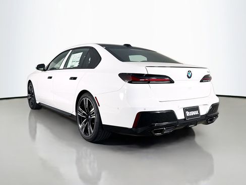 New 2026 BMW 760i xDrive w/ Executive Package AWD/4WD image 5