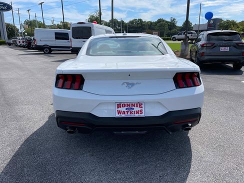 New 2025 Ford Mustang Coupe image 4