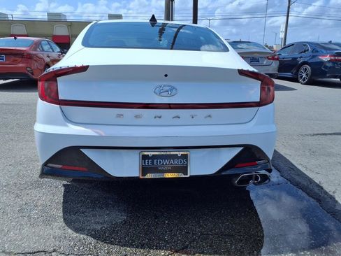 Used 2021 Hyundai Sonata SEL image 3