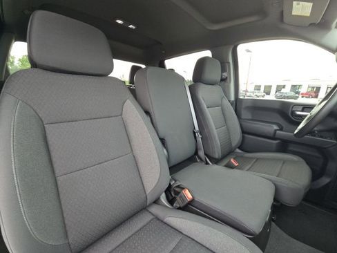 Used 2025 Chevrolet Silverado 1500 Custom Trail Boss AWD/4WD image 21