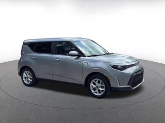 Used 2025 Kia Soul LX w/ LX Technology Package FWD video 2