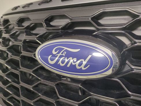 Used 2025 Ford Explorer ST AWD/4WD image 13