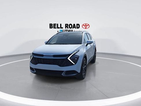 Used 2025 Kia Sportage EX w/ Premium Package FWD image 3