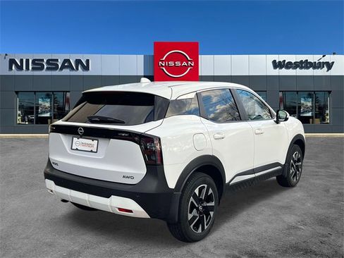 Used 2025 Nissan Kicks SV w/ Interior Electronics Package image 6