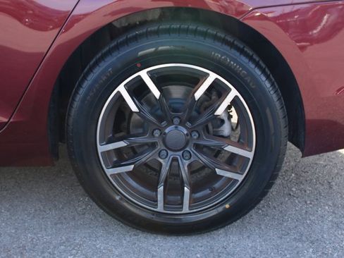 Used 2015 Chevrolet Malibu LT w/ Power Convenience Package image 35