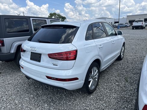 Used 2018 Audi Q3 2.0T Premium AWD/4WD image 2