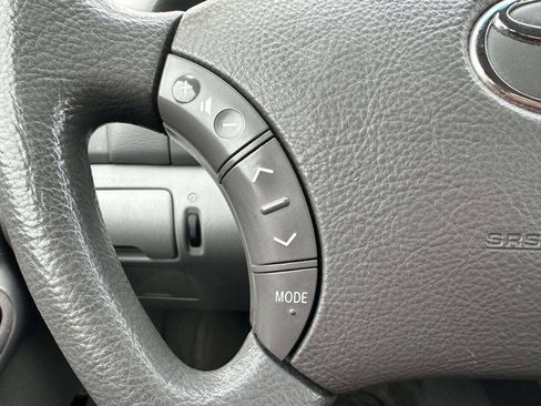 Used 2006 Toyota Camry LE FWD image 21