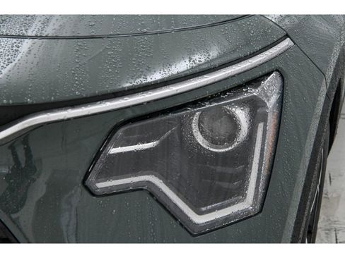 New 2025 Kia Niro EX w/ EX Cold Weather Package image 9