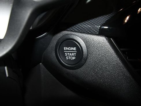 Used 2025 Ford Escape ST-Line Select w/ Class II Trailer Tow Package AWD/4WD image 12