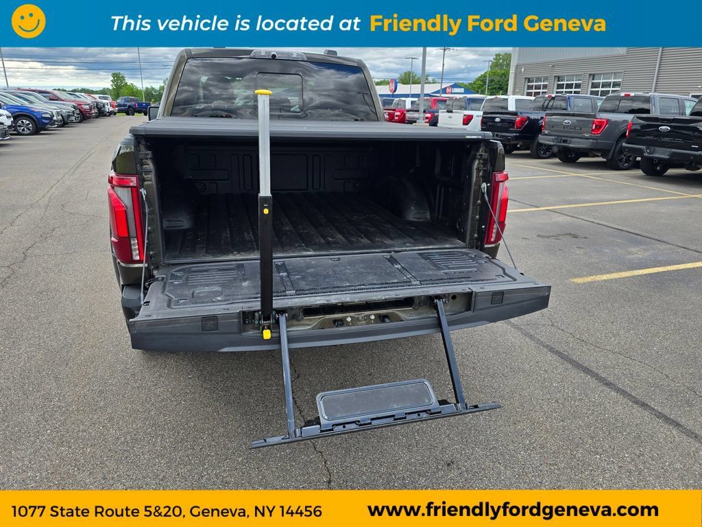 Used 2025 Ford F150 Raptor AWD/4WD image 10
