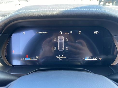 New 2026 Jeep Grand Cherokee Altitude AWD/4WD image 13