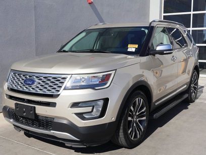 Used 2017 Ford Explorer Platinum