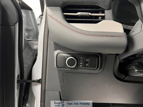 New 2026 Ford Explorer Active RWD image 32