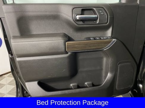 Certified 2022 Chevrolet Silverado 1500 RST w/ Redline Edition AWD/4WD image 13