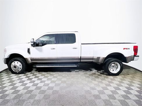 Used 2020 Ford F450 Lariat image 5