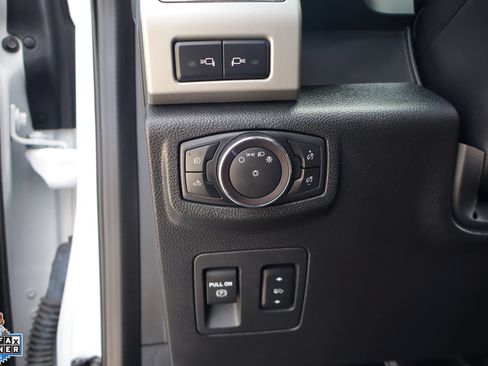 Certified 2019 Ford F150 Lariat w/ Equipment Group 502A Luxury AWD/4WD image 13