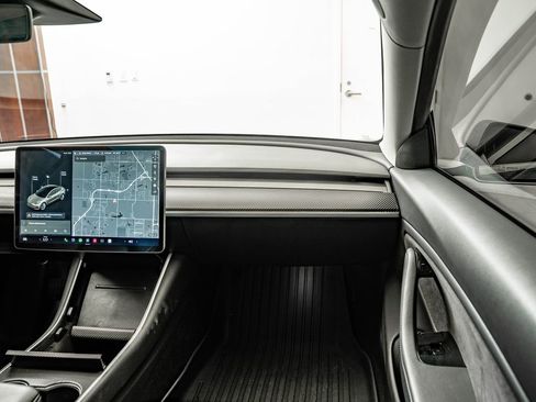 Used 2019 Tesla Model 3 Long Range RWD image 41