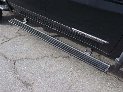 Used 2024 Chevrolet Silverado 2500 High Country w/ Midnight Edition image 13